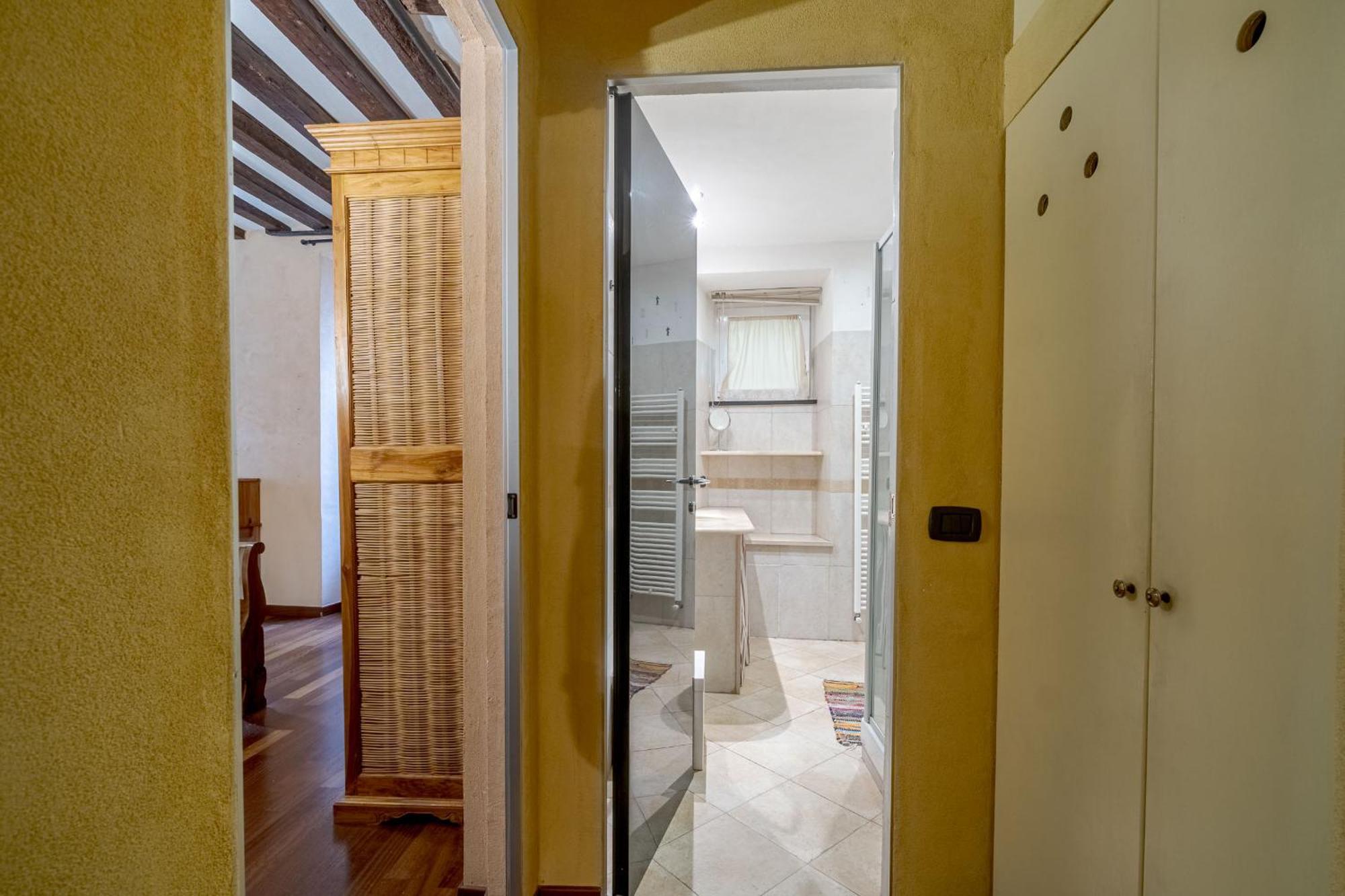Palazzo Grimaldi Duplex Apartment Genoa
